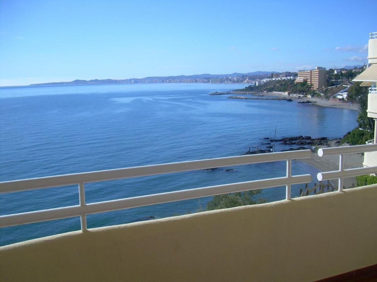 Holidays2Benalmadena Torrequebrada Sea View Front Beach With Pool Parking & Terraces Eksteriør bilde