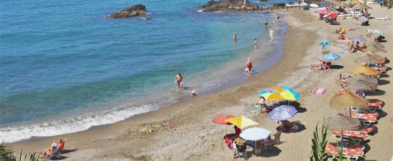 Holidays2Benalmadena Torrequebrada Sea View Front Beach With Pool Parking & Terraces Eksteriør bilde