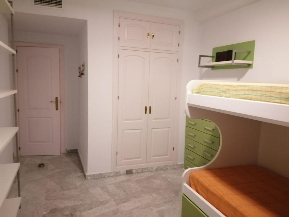 Holidays2Benalmadena Torrequebrada Sea View Front Beach With Pool Parking & Terraces Eksteriør bilde