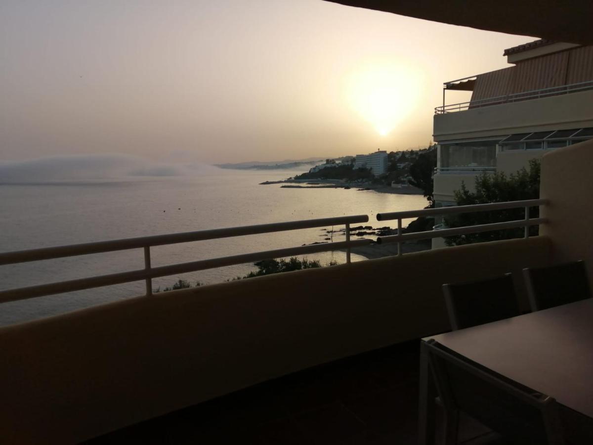 Holidays2Benalmadena Torrequebrada Sea View Front Beach With Pool Parking & Terraces Eksteriør bilde
